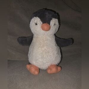 Peanut Medium Jellycat Penguin